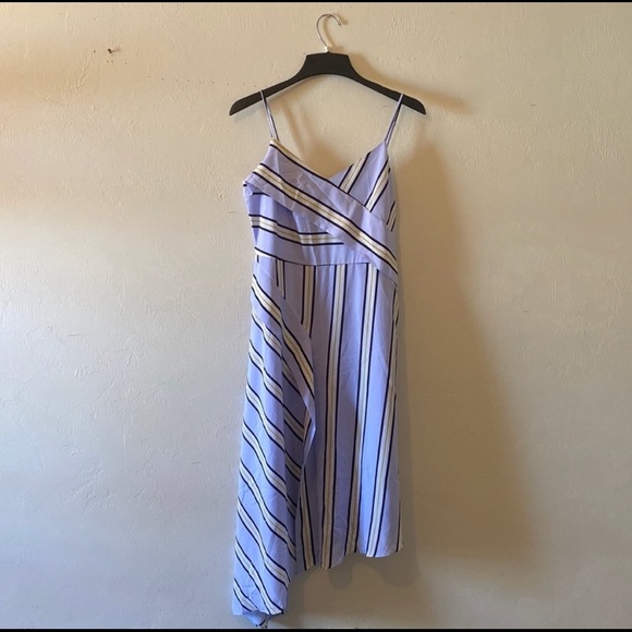 *SOLD*Banana Republic *Like New* Flowy Dress Size 8 - Picture 1 of 4